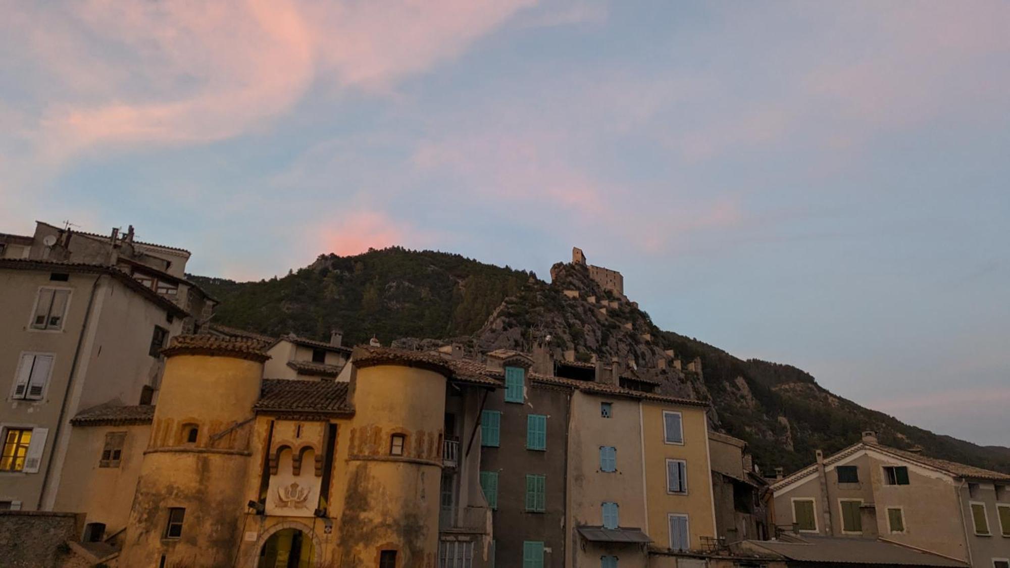 Les Gites D'Intervalles Entrevaux Exterior foto